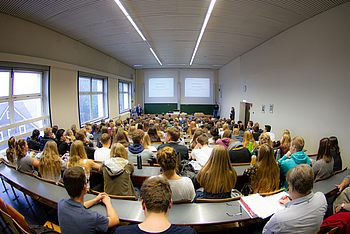 Studierende in einem Hörsaal